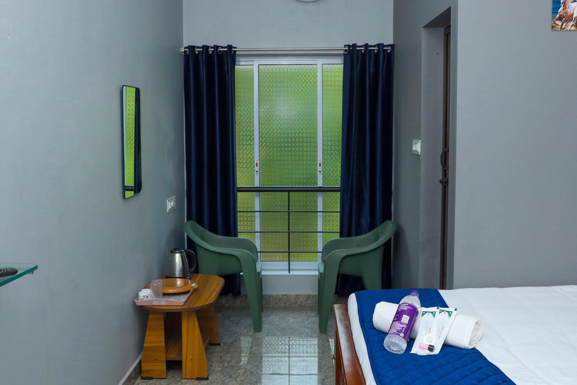 Bay Walk Residency Hotel Auroville Exterior photo