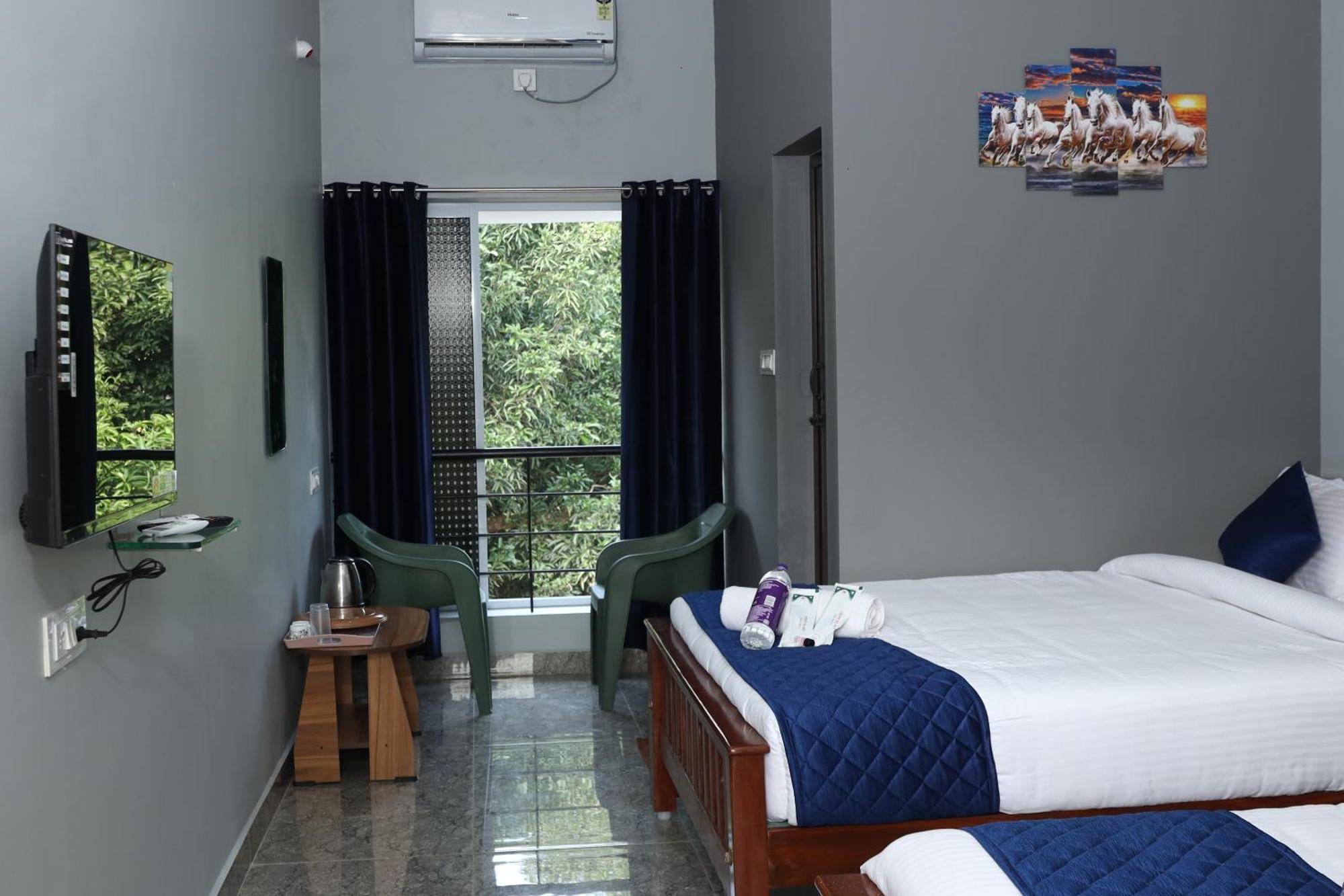 Bay Walk Residency Hotel Auroville Exterior photo